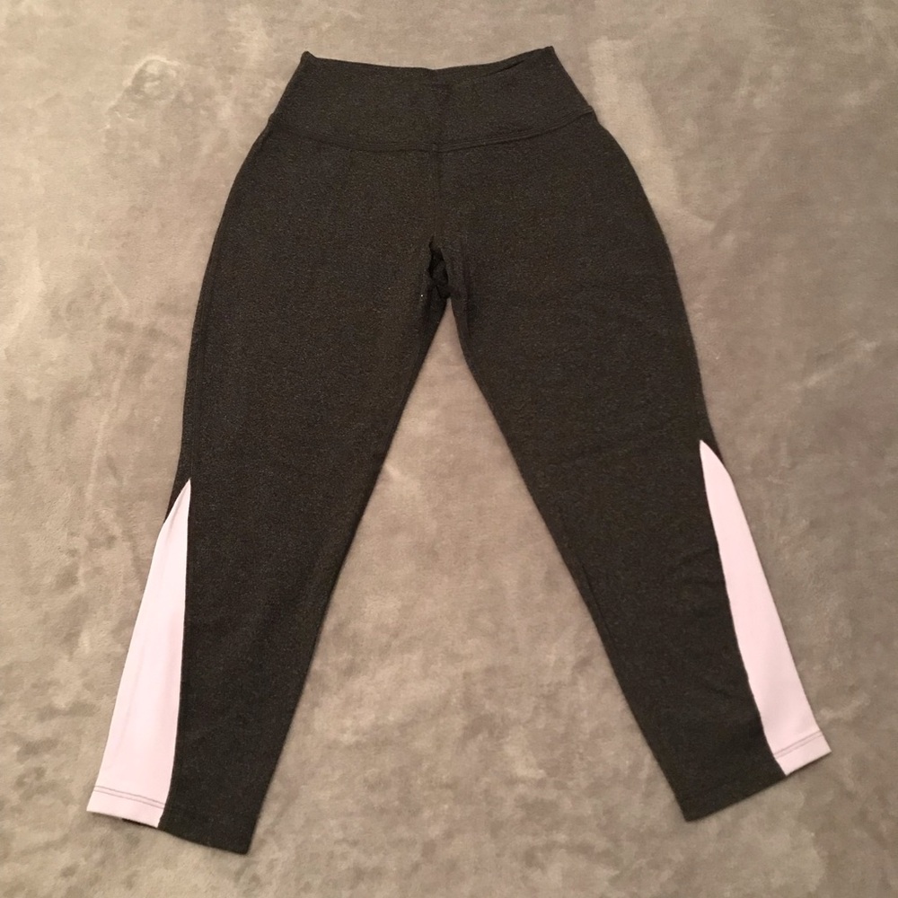 Beyond Yoga Cropped Leggings S